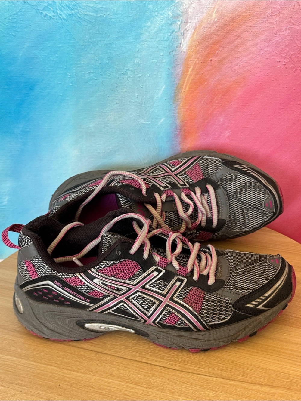 ASICS GEL-VENTURE 4 Women’s trail running shoes. Size 7 1/2